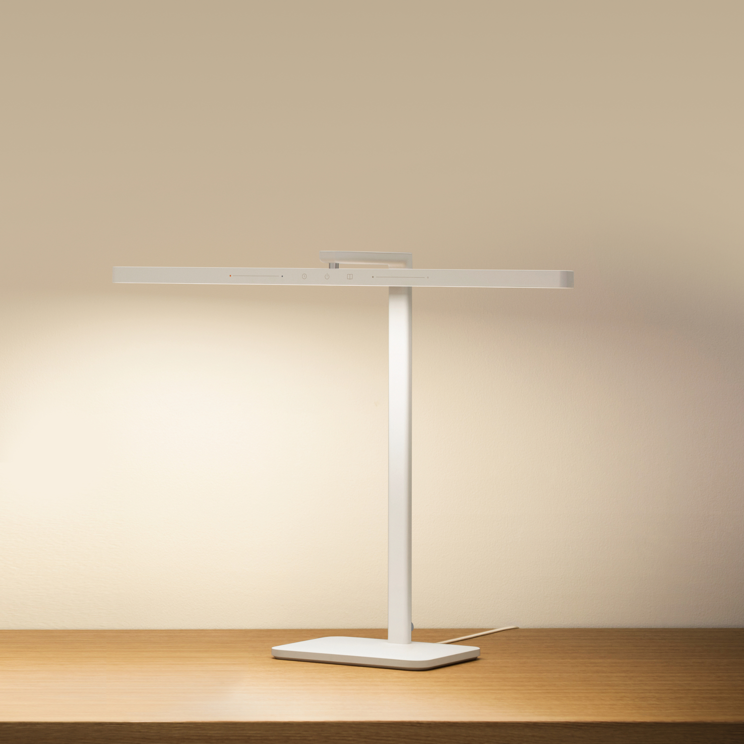 BHR9186GL_Xiaomi-LED-Desk-Lamp-2_wr_04-1.jpeg