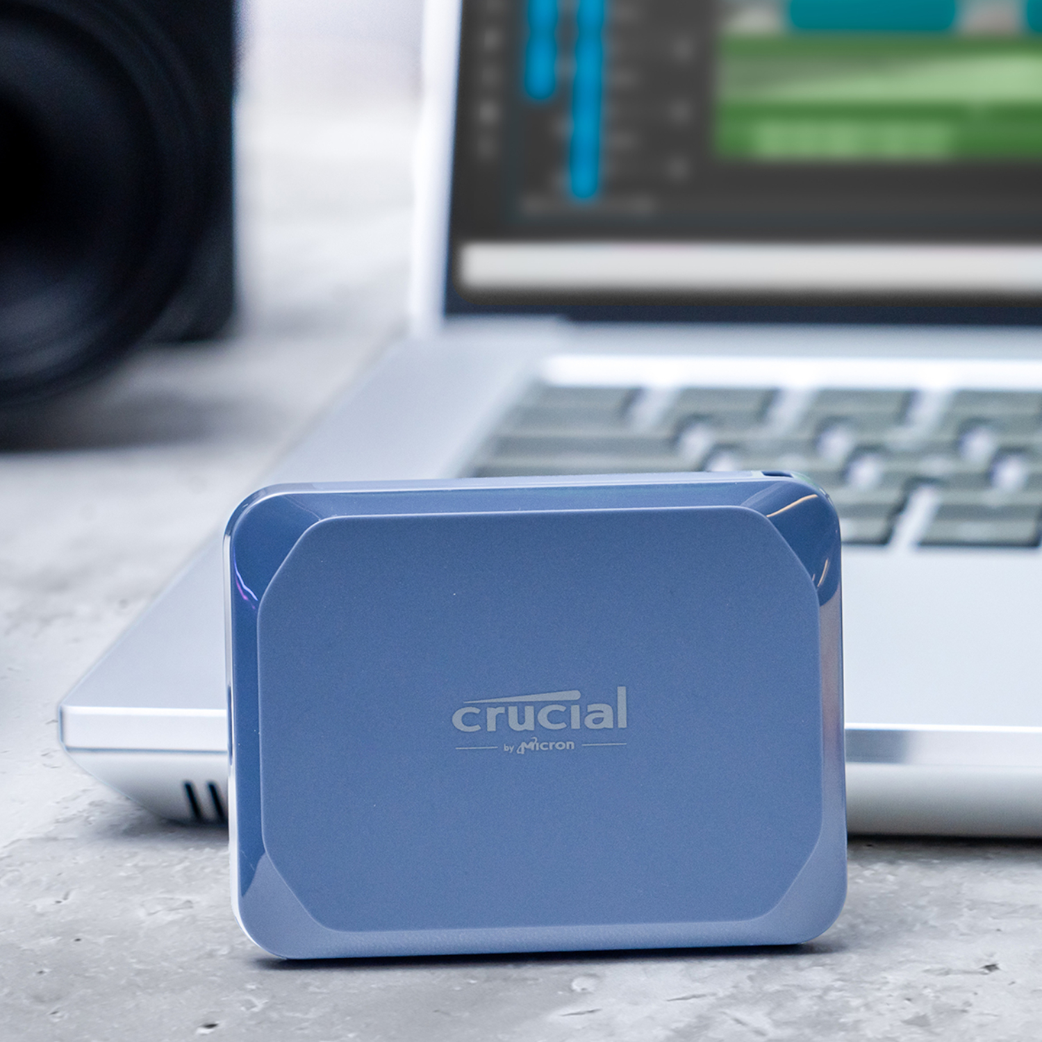 CT2000X10SSD9_Crucial-X10-2TB-Type-C-Portable-SSD_wr_02a.jpg